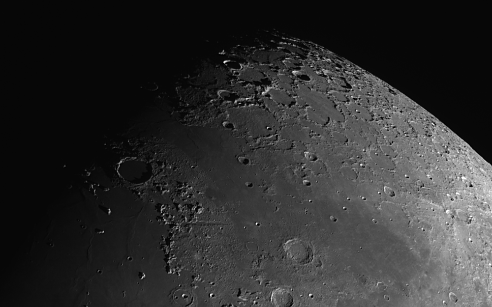 Moon_2016-02-16_21-05UT_IRpass-from-685nm.png