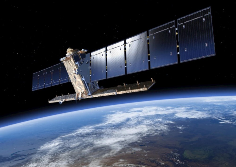 Satelita Copernicus Sentinel-1A oberwał mikrometeoroidem2.jpg