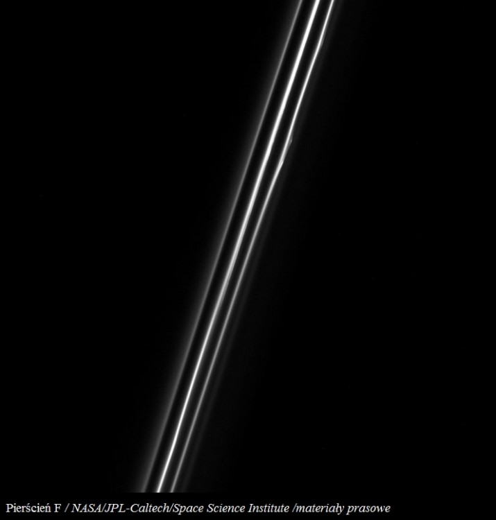 Portret pierścienia F Saturna.jpg