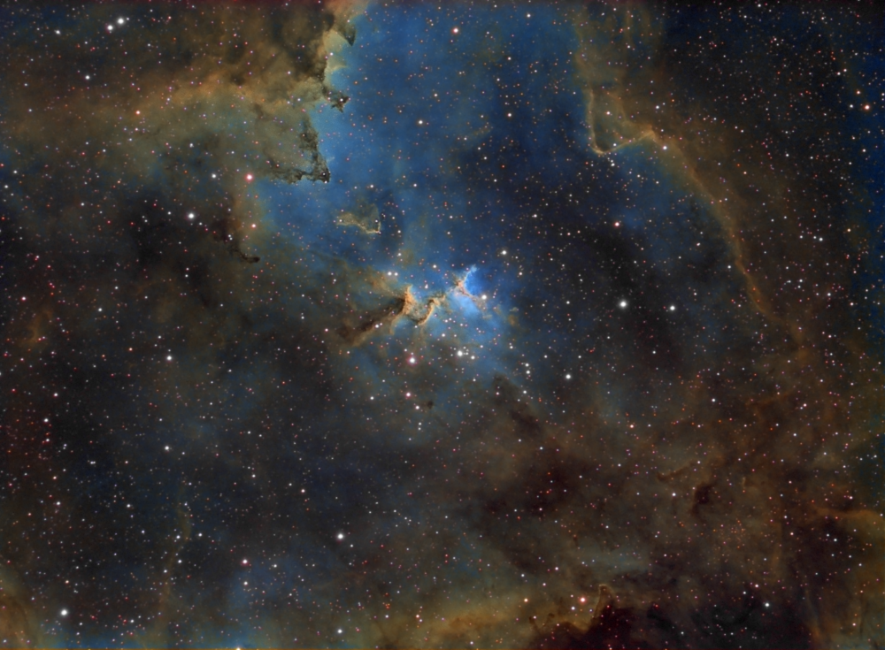 ic1805 HST.png