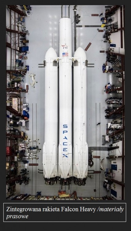 Pierwsze zdjęcia Falcon Heavy2.jpg