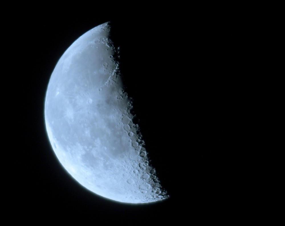 moon20180109.thumb.jpg.3ecb793b955df7aa3476d0bf64148370.jpg