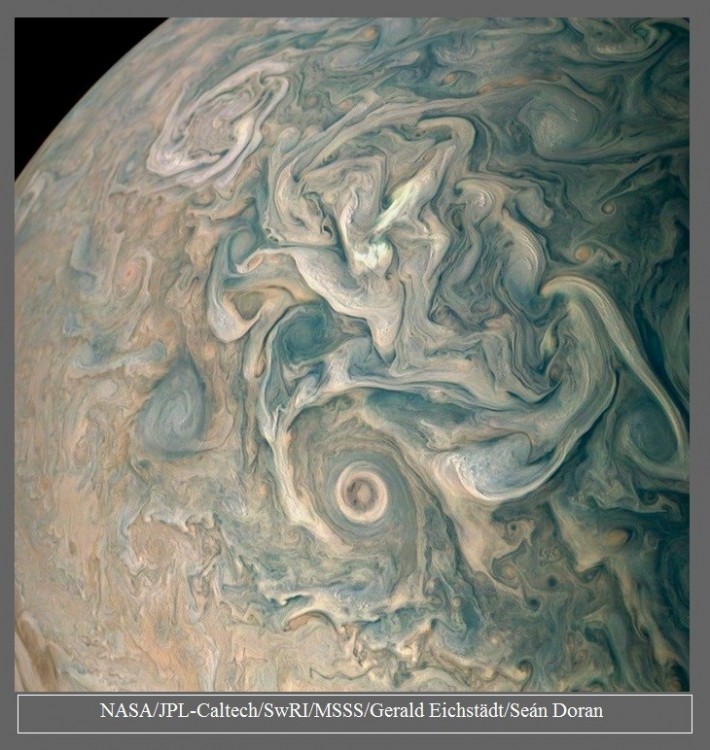 Sonda Juno odkrywa tajemnice błyskawic Jowisza6.jpg