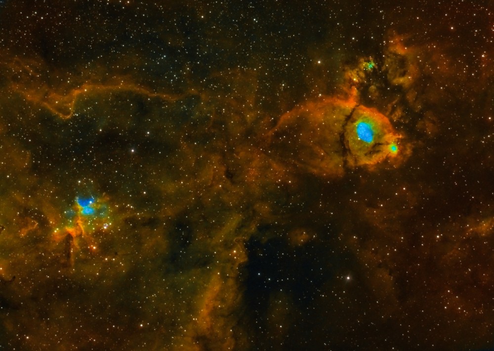 NGC896_HST.jpg