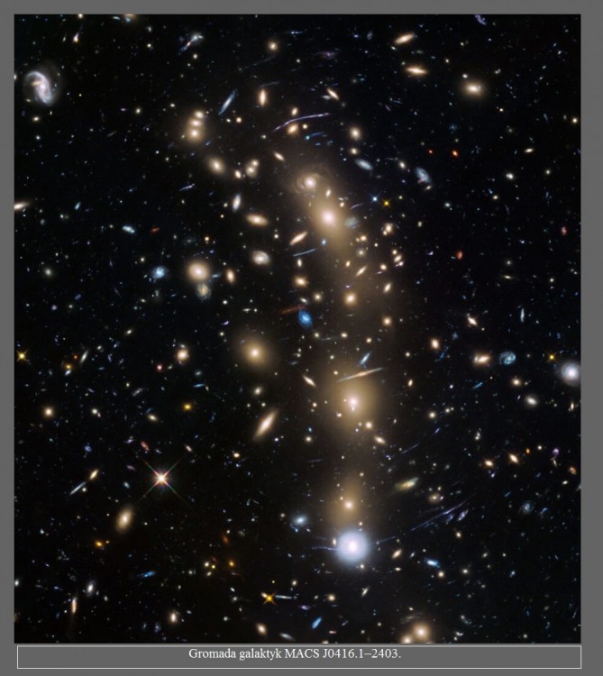 Delikatne światło na zdjęciach z Hubble?a odkrywa przed nami rozmieszczenie ciemnej materii3.jpg