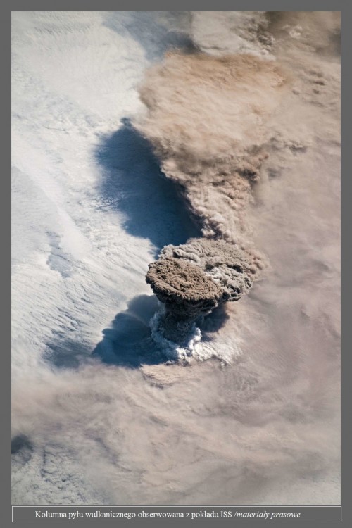 Wybuch wulkanu obserwowany z pokładu ISS2.jpg