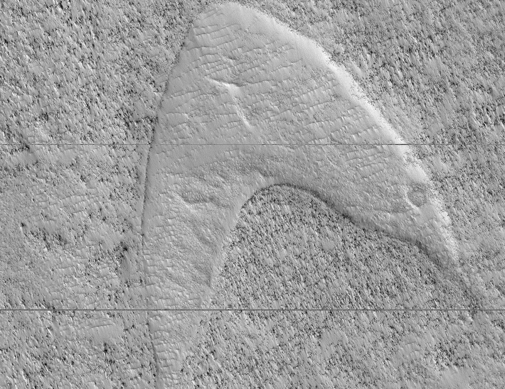 NASA odkryła na Marsie logo? Gwiezdnej Floty ze Star Treka2.jpg
