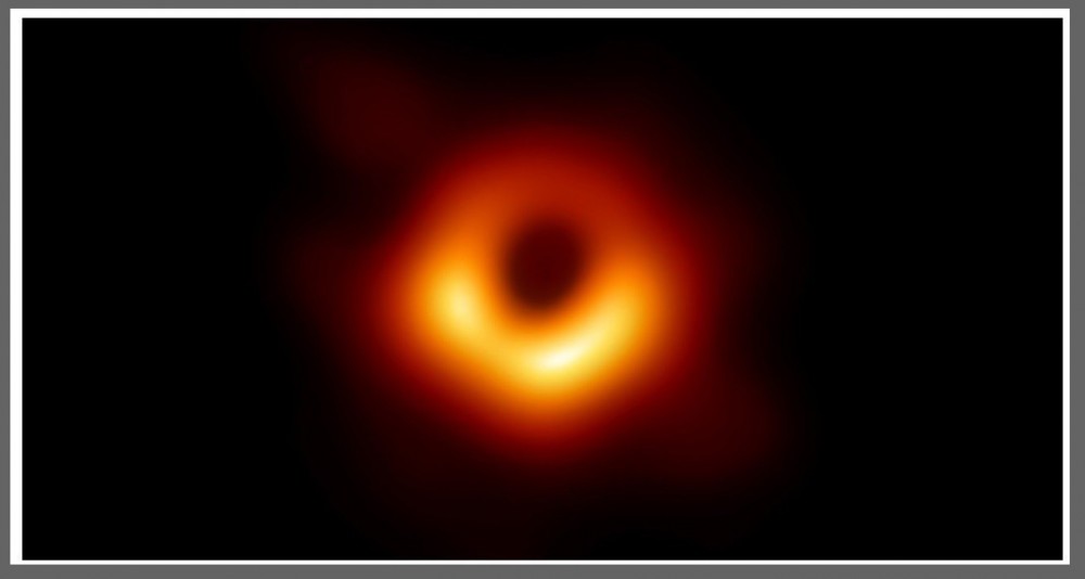 Potężna czarna dziura w centrum naszej galaktyki stała się 75 razy jaśniejsza3.jpg