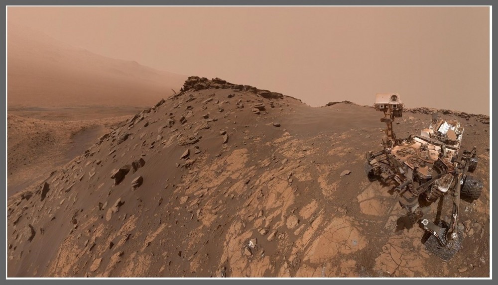 Oto najnowsze zdjęcie prosto z Marsa. Łazik Curiosity robi sobie selfie3.jpg