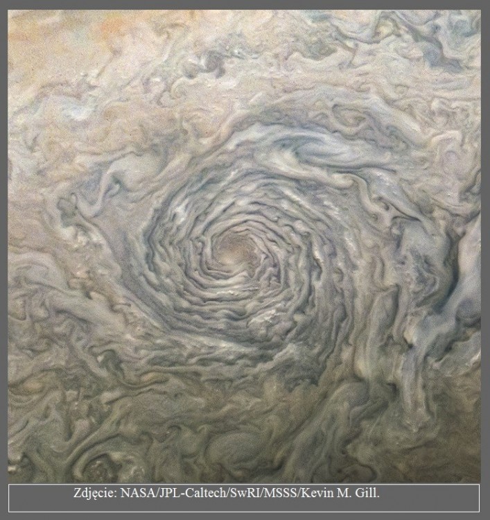 Sonda Juno obiegła już 27 razy Jowisza [ZDJĘCIA]7.jpg