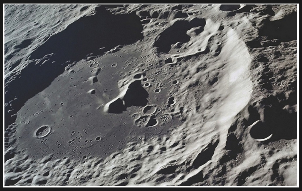 Pierwszy raz w historii na Ziemię przylecą skały z ciemnej strony Księżyca2.jpg