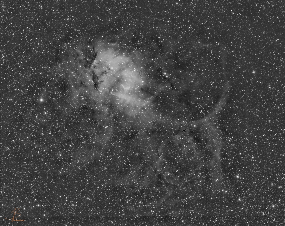 SH2-132-Lion-nebula-finito.jpg